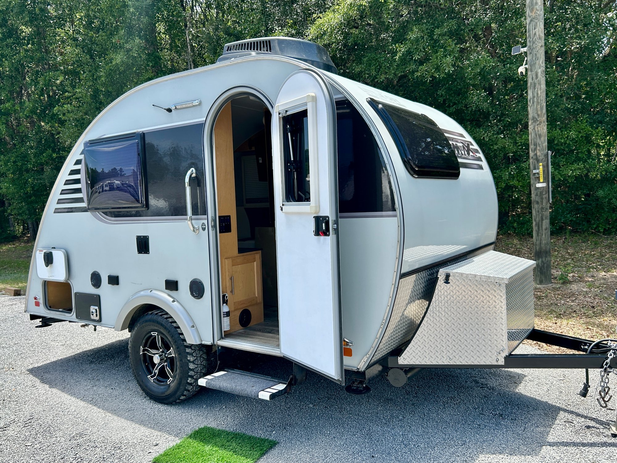 2021 travel-trailer-2021-xtreme-outdoors-little-guy-2659b little guy