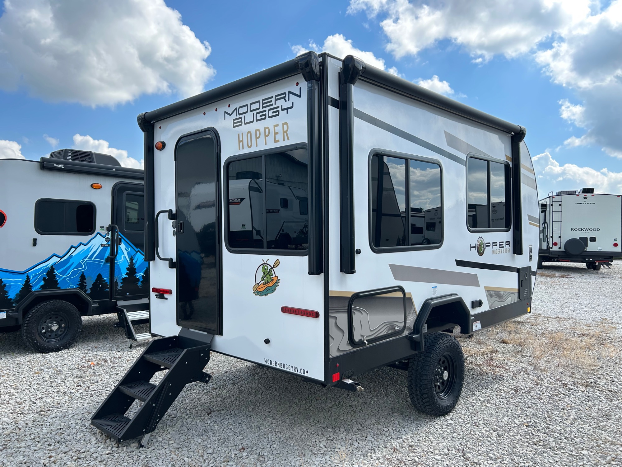 2026 travel-trailer-2026-modern-buggy-hopper-lm2913 Hopper