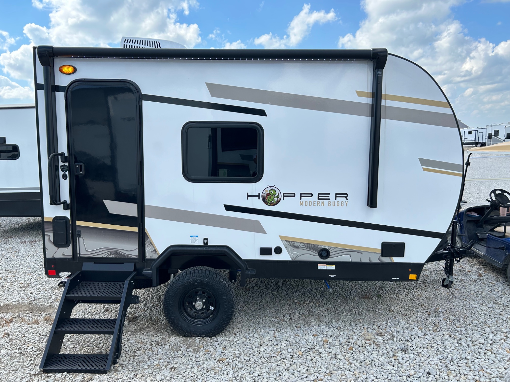 2026 travel-trailer-2026-modern-buggy-hopper-lm2916 Hopper
