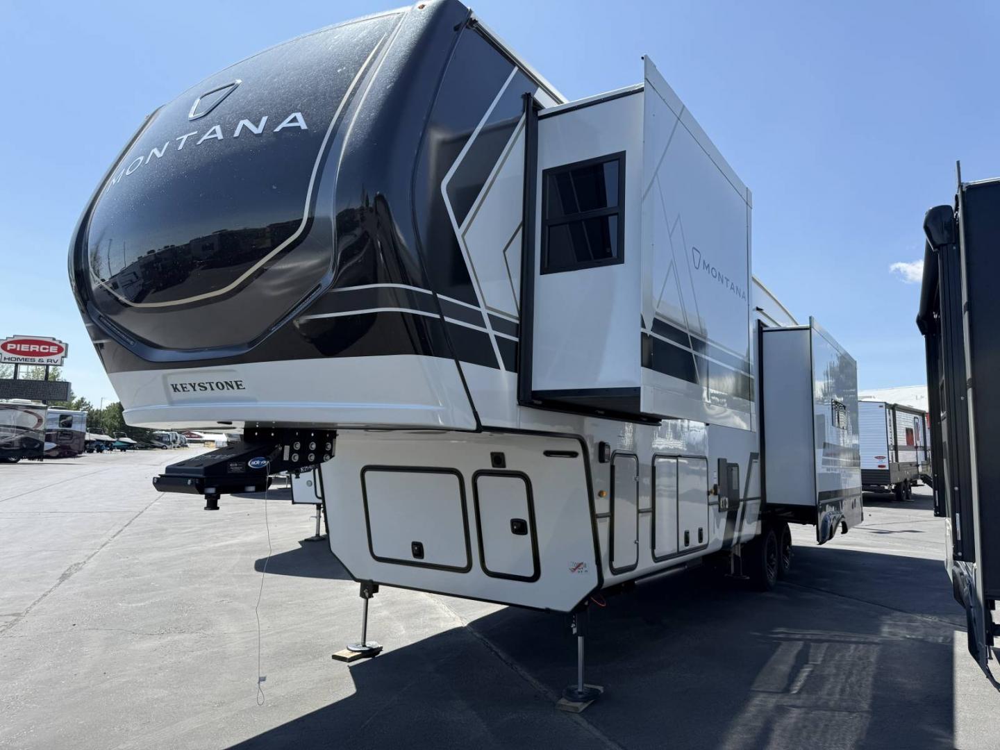 2026 Keystone Montana 3231ck