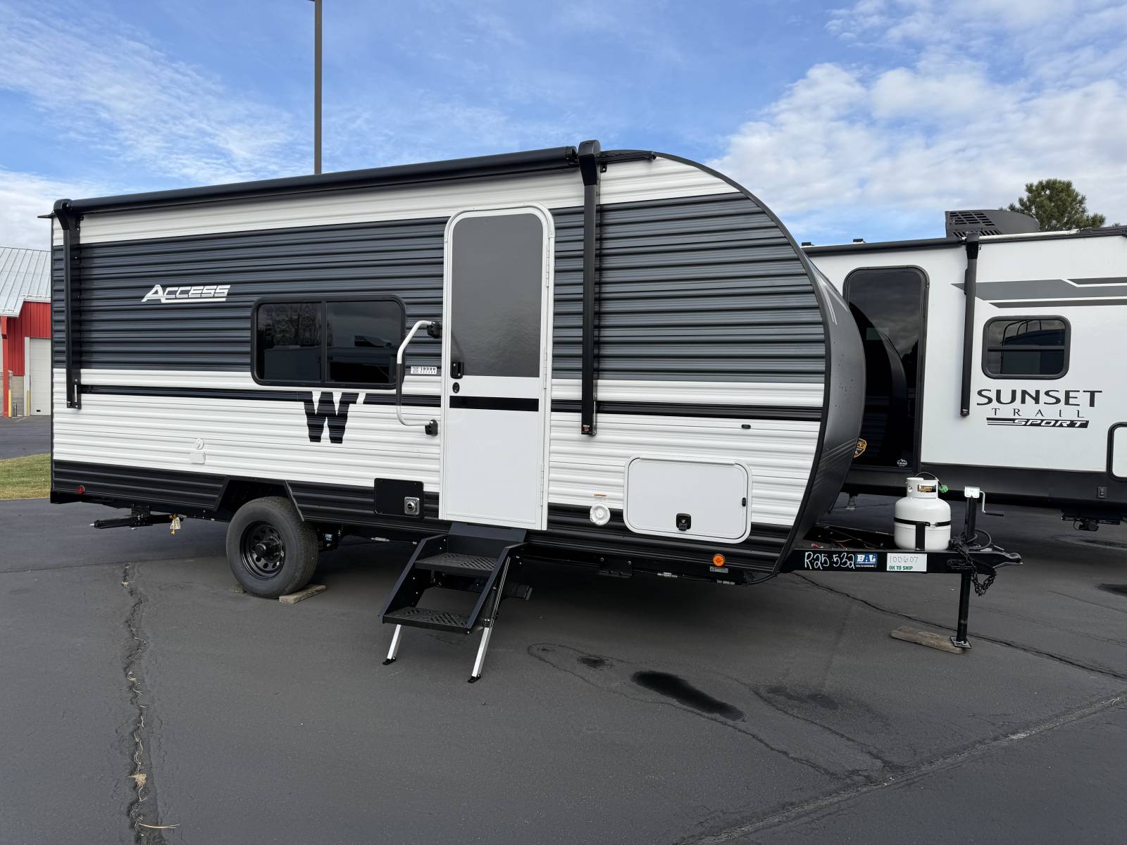 2026 Winnebago Access 18dbh