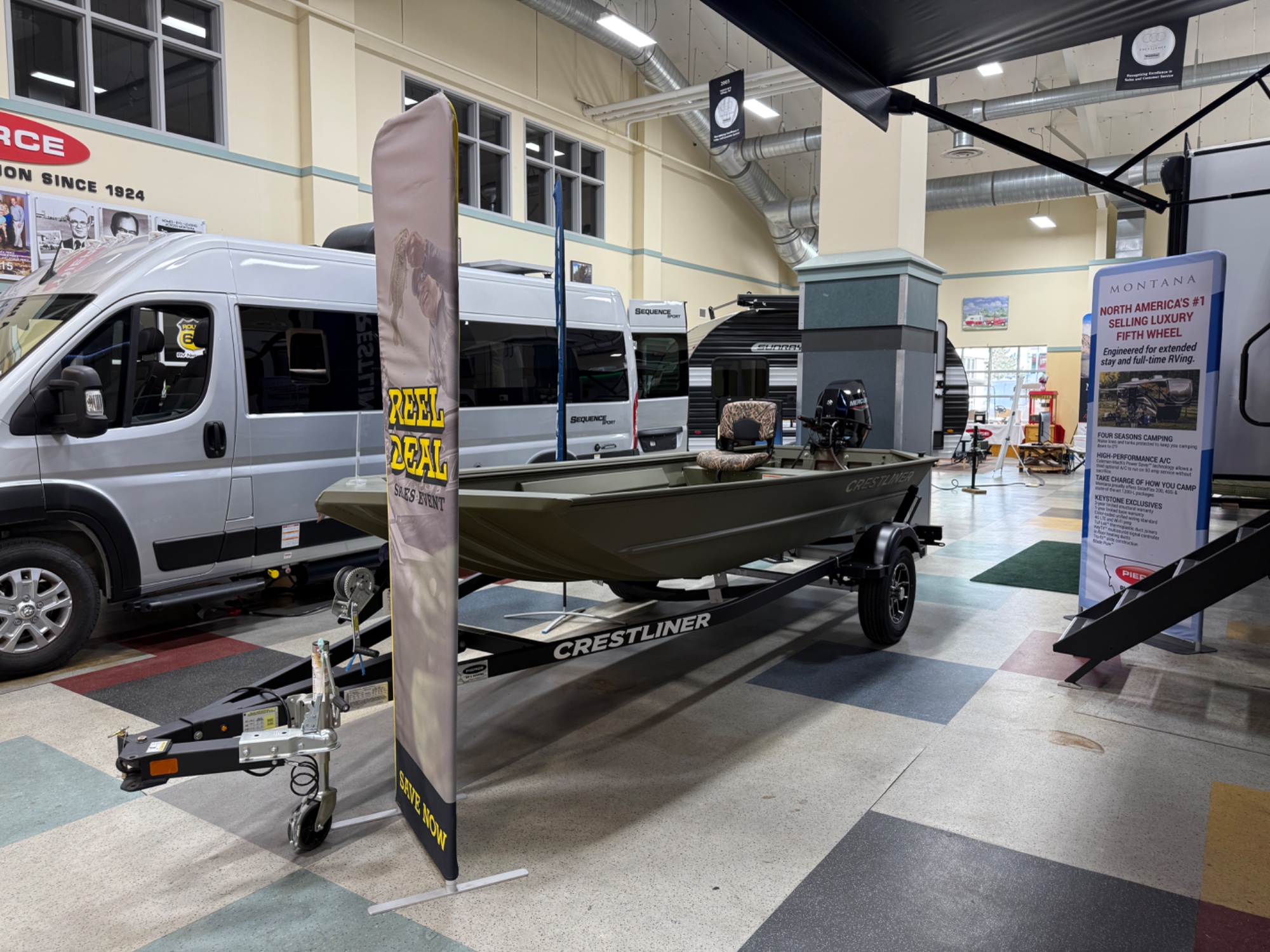 2025 -crestliner-c1546t-fishing-boat-b-24-007 C1546T
