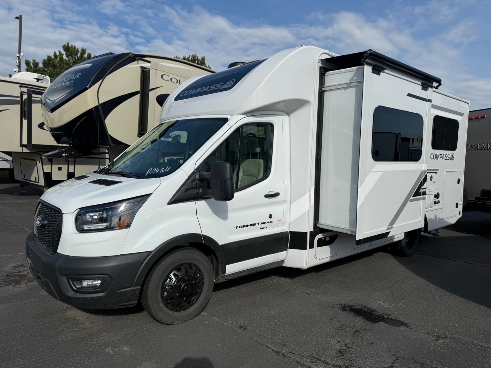 2027 Thor Motor Coach Compass Awd