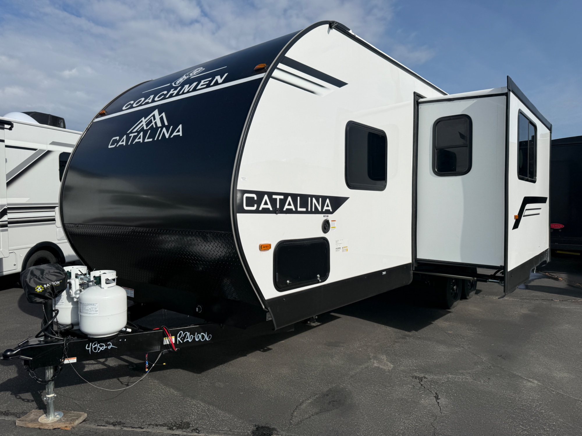 2026 Coachmen Catalina Summit Series 8