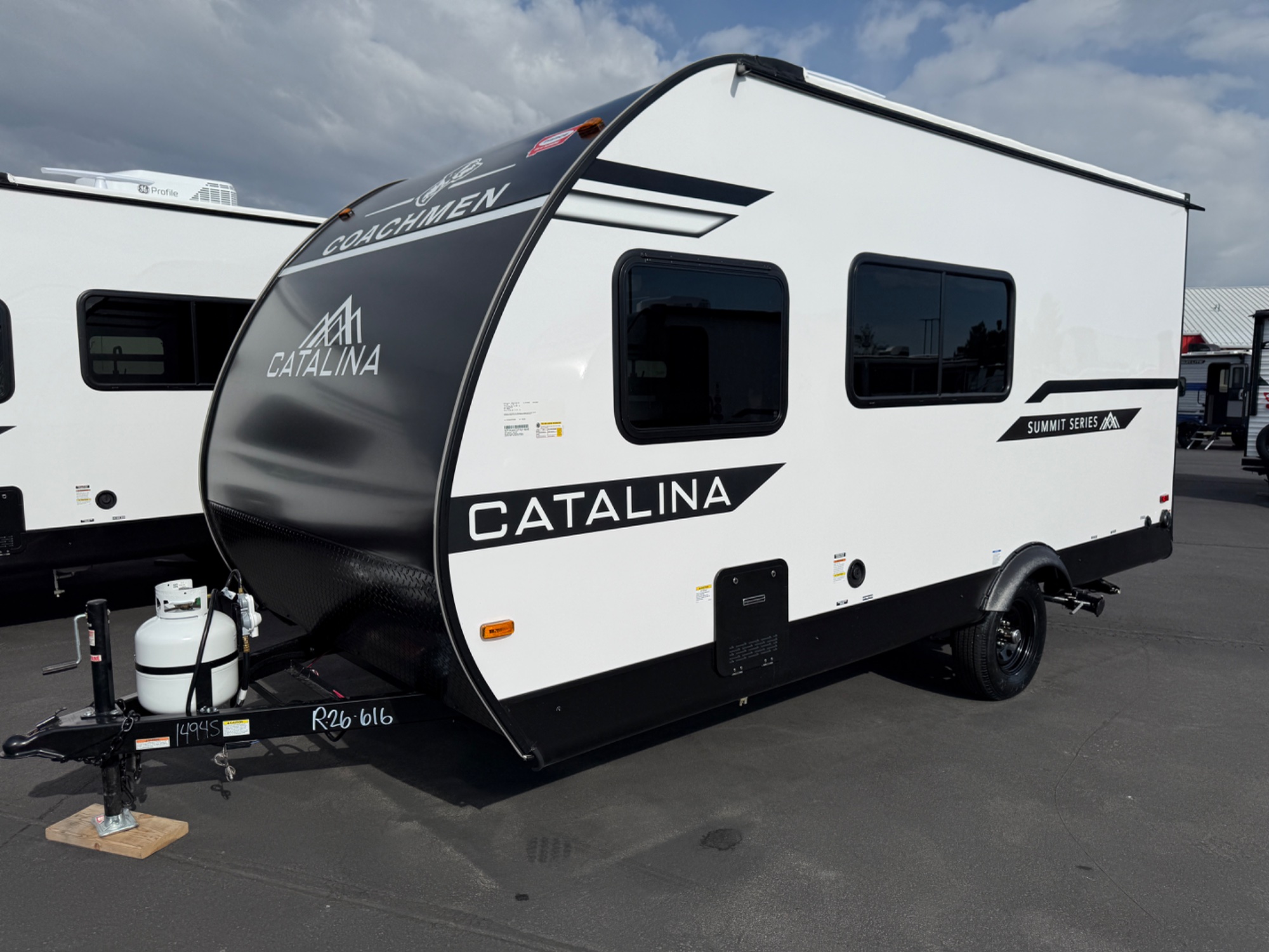 2026 Coachmen Catalina 164bhx