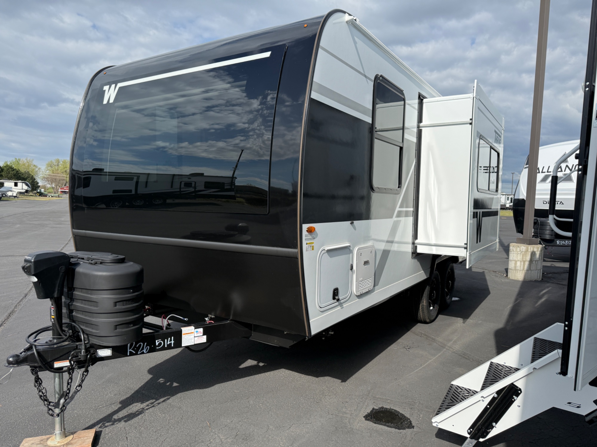2026 Winnebago Thrive