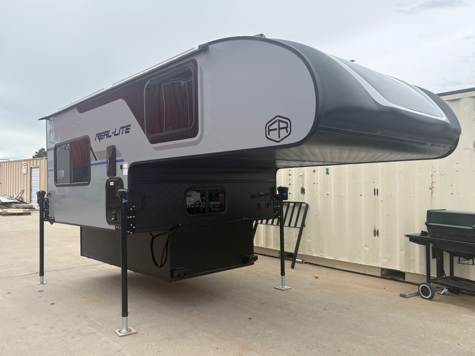 2026 Palomino Real Lite Hs 1803