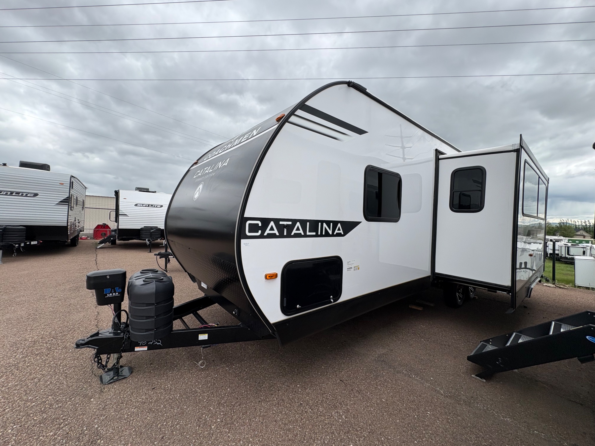 2026 Coachmen Catalina Legacy Edition 243rbs