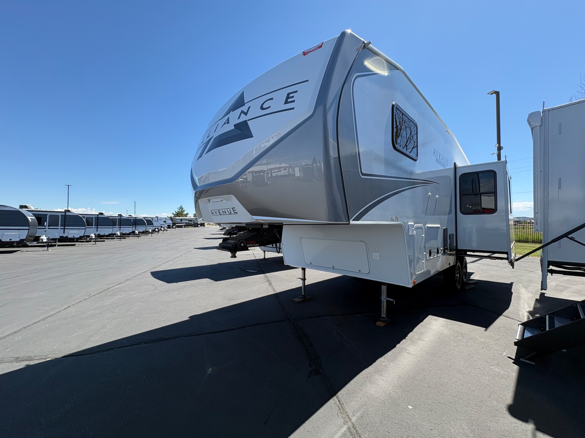 2026 Alliance Rv Avenue