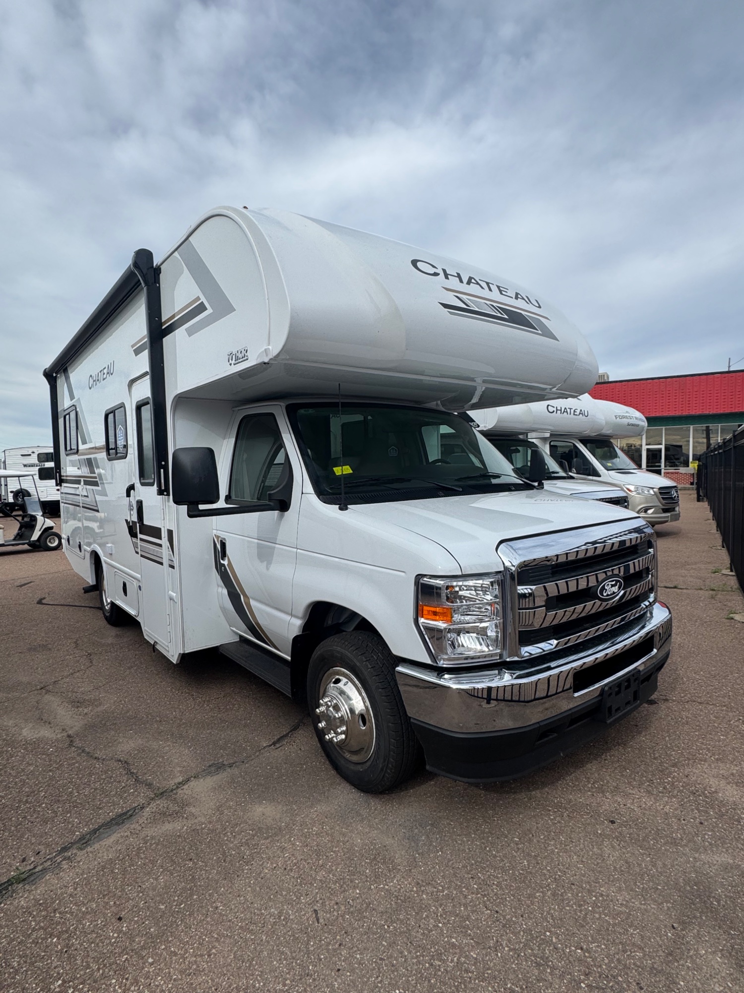 2027 Thor Motor Coach Chateau