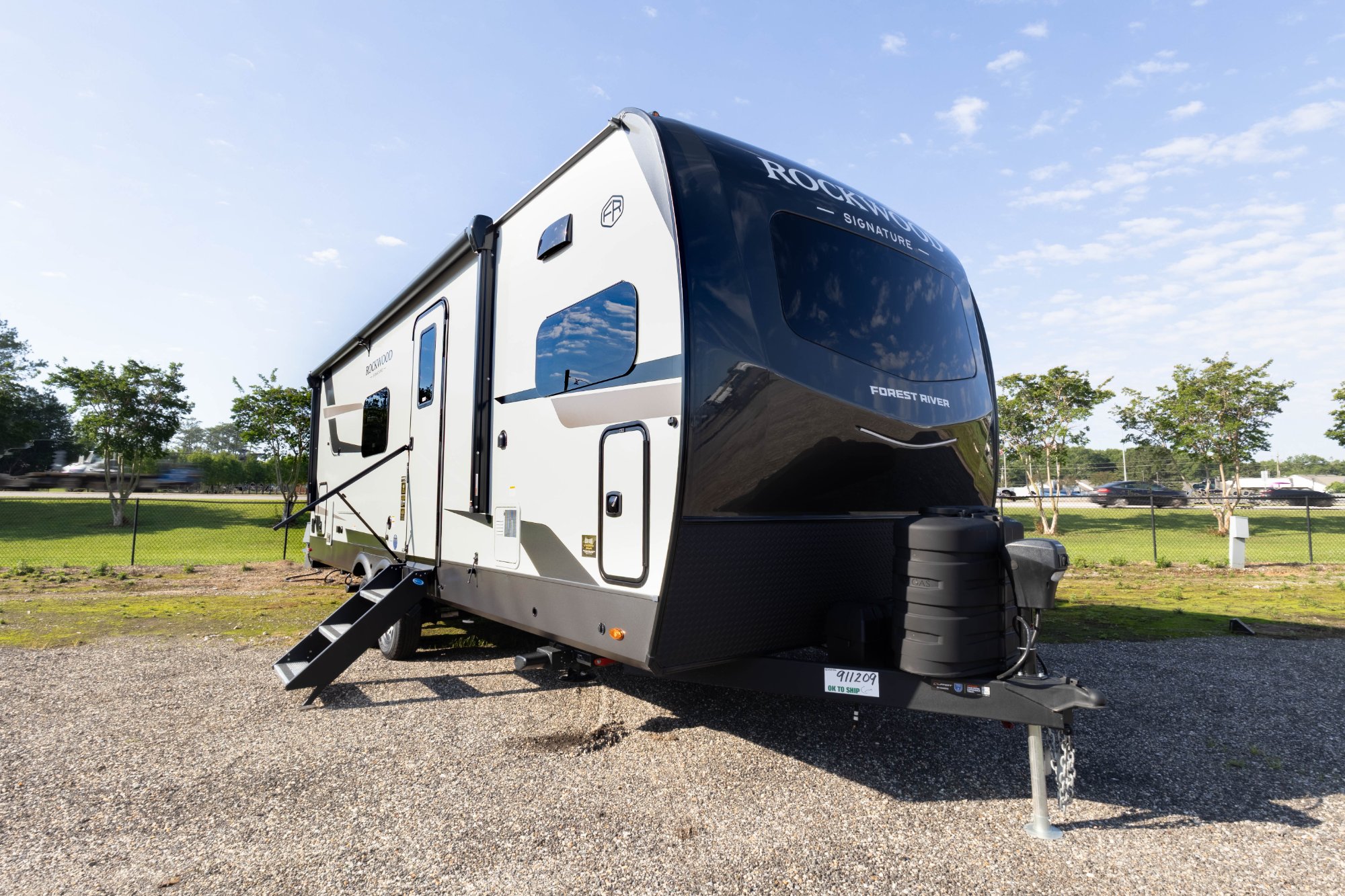 2026 Forest River Rockwood Signature 8263mbr