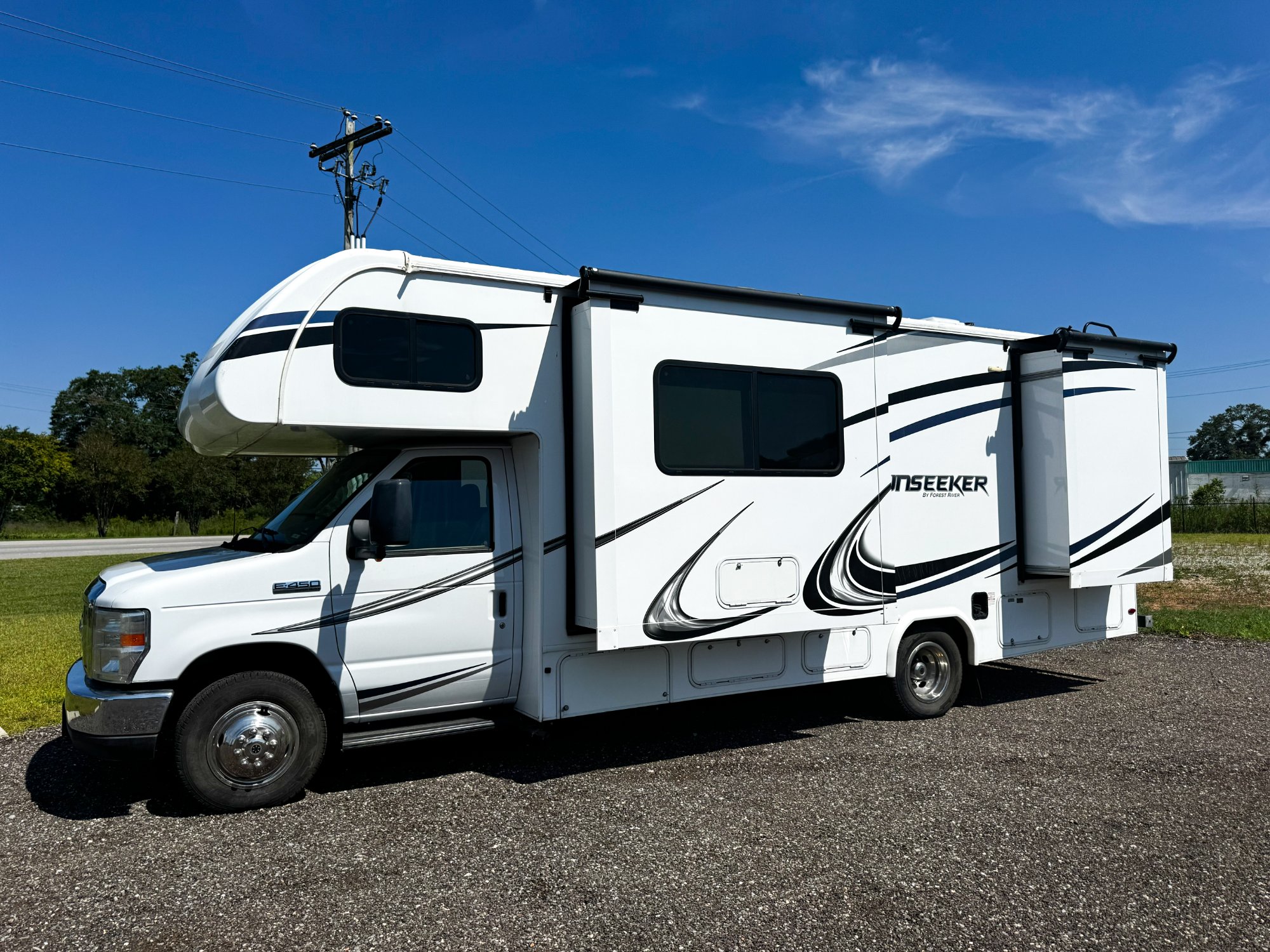 2019 Forest River Sunseeker 2500ts