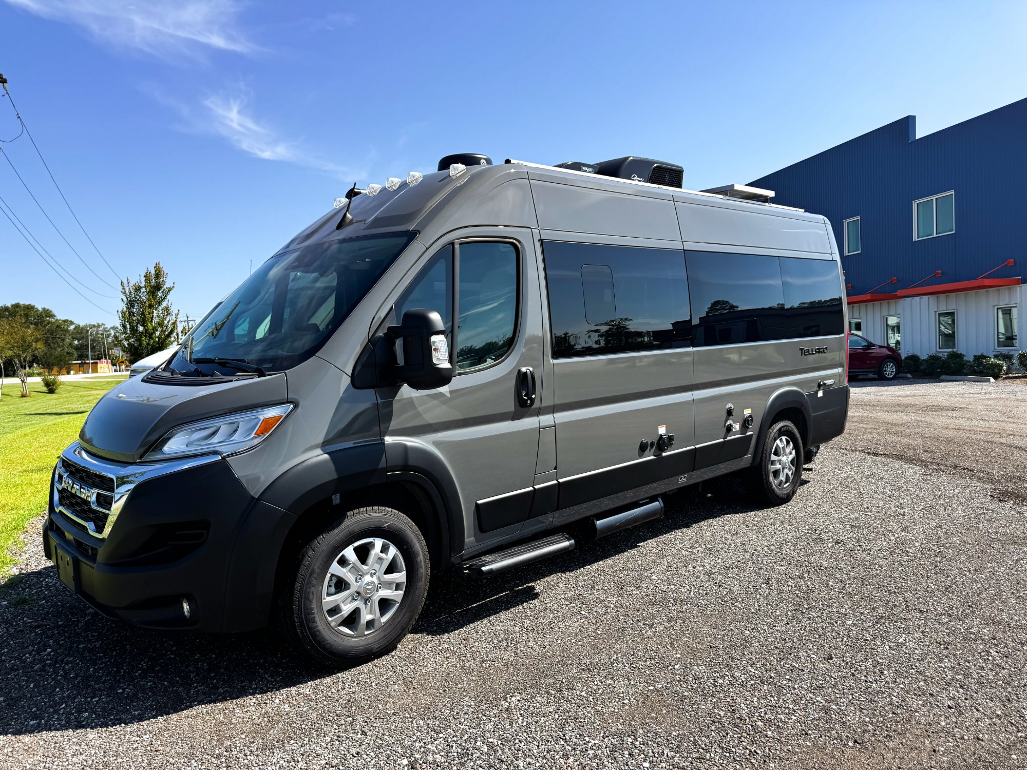 2027 Thor Motor Coach Tellaro 20l