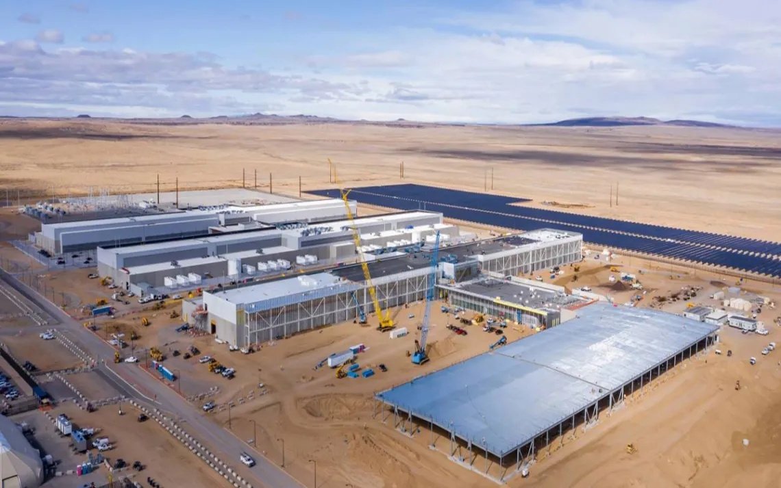 Aerial view of a Louisiana data center project under construction