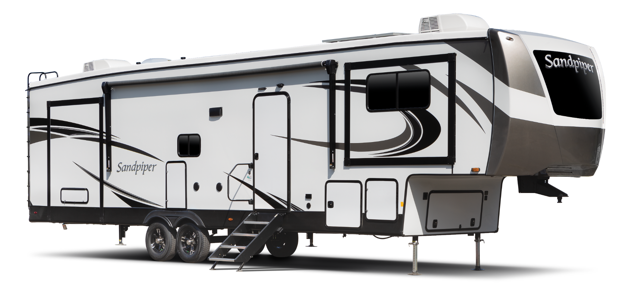 RV parked on the Fife RV Center consignment lot