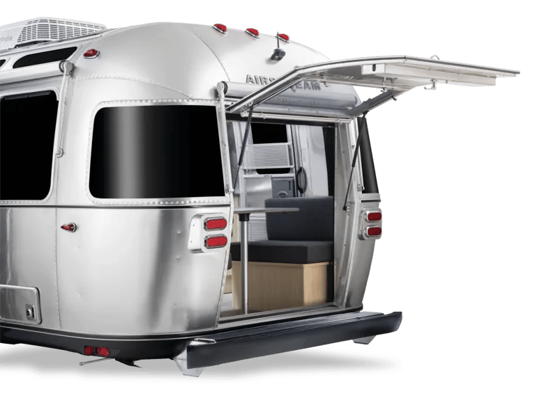 2025 Airstream Flying Cloud 25FB interior