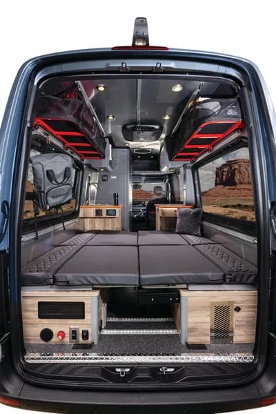 2025 Airstream Interstate 19X studio exterior — rear