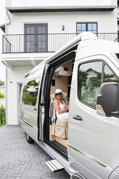 2026 Airstream Interstate 24GL interior