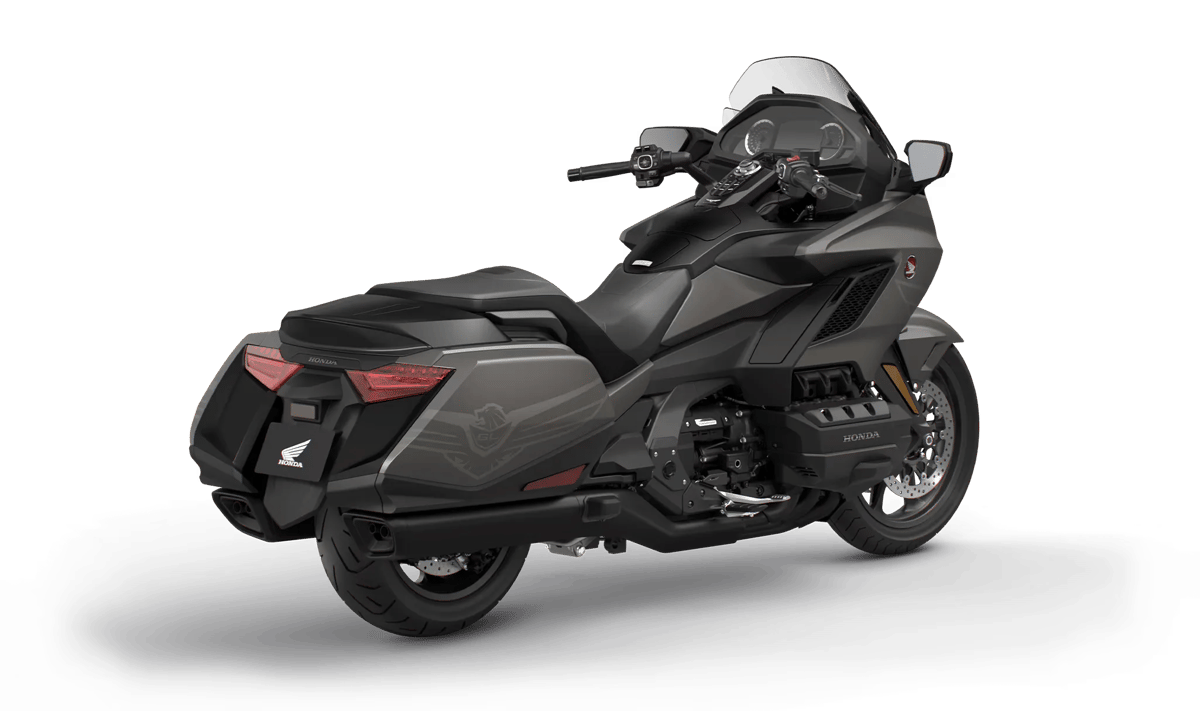 2026 Honda Gold Wing Automatic DCT in Matte Silver — gallery view