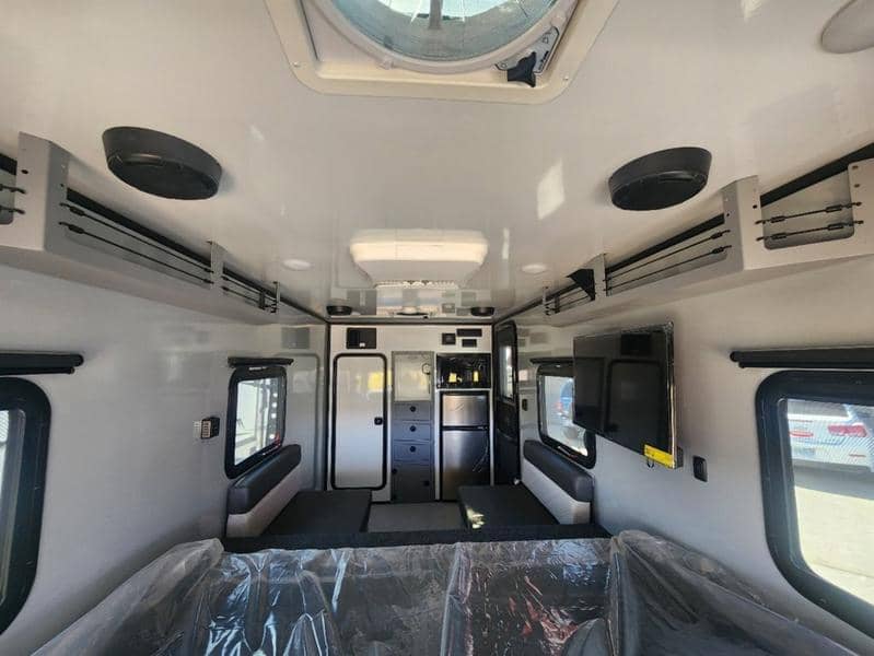 2023 Encore RV 2023 Encore RV Rogue - thumbnail 11