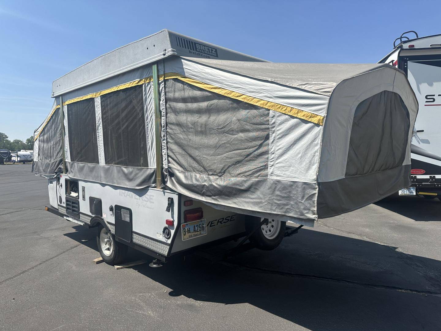 2012 Palomino 2012 Palomino Traverse - thumbnail 6