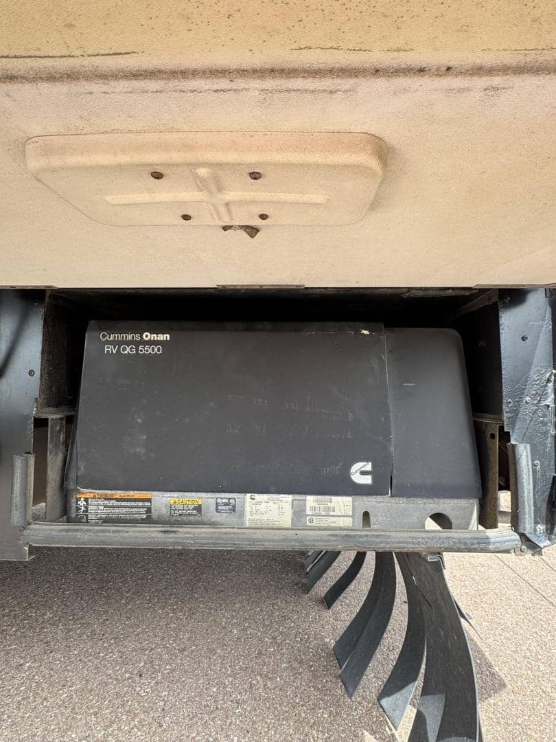 2010 Winnebago 2010 Winnebago Adventurer - thumbnail 4