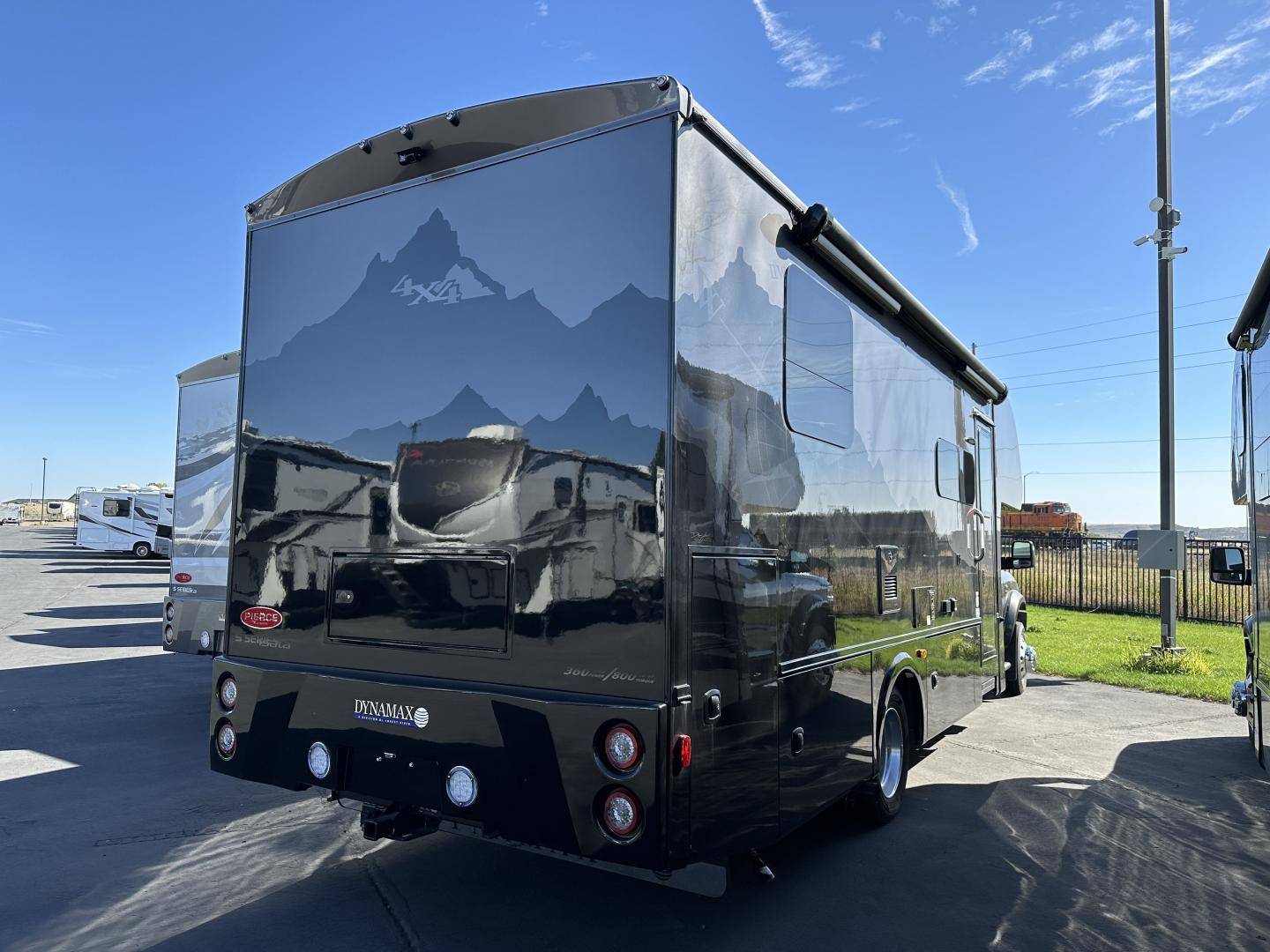 2025 Dynamax 2025 Dynamax Isata 5 - thumbnail 4