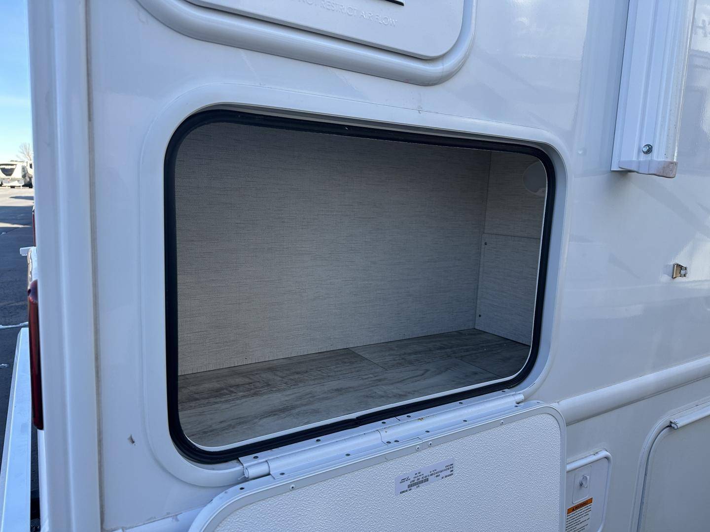 2025 Thor Motor Coach 2025 Thor Motor Coach Chateau - thumbnail 14