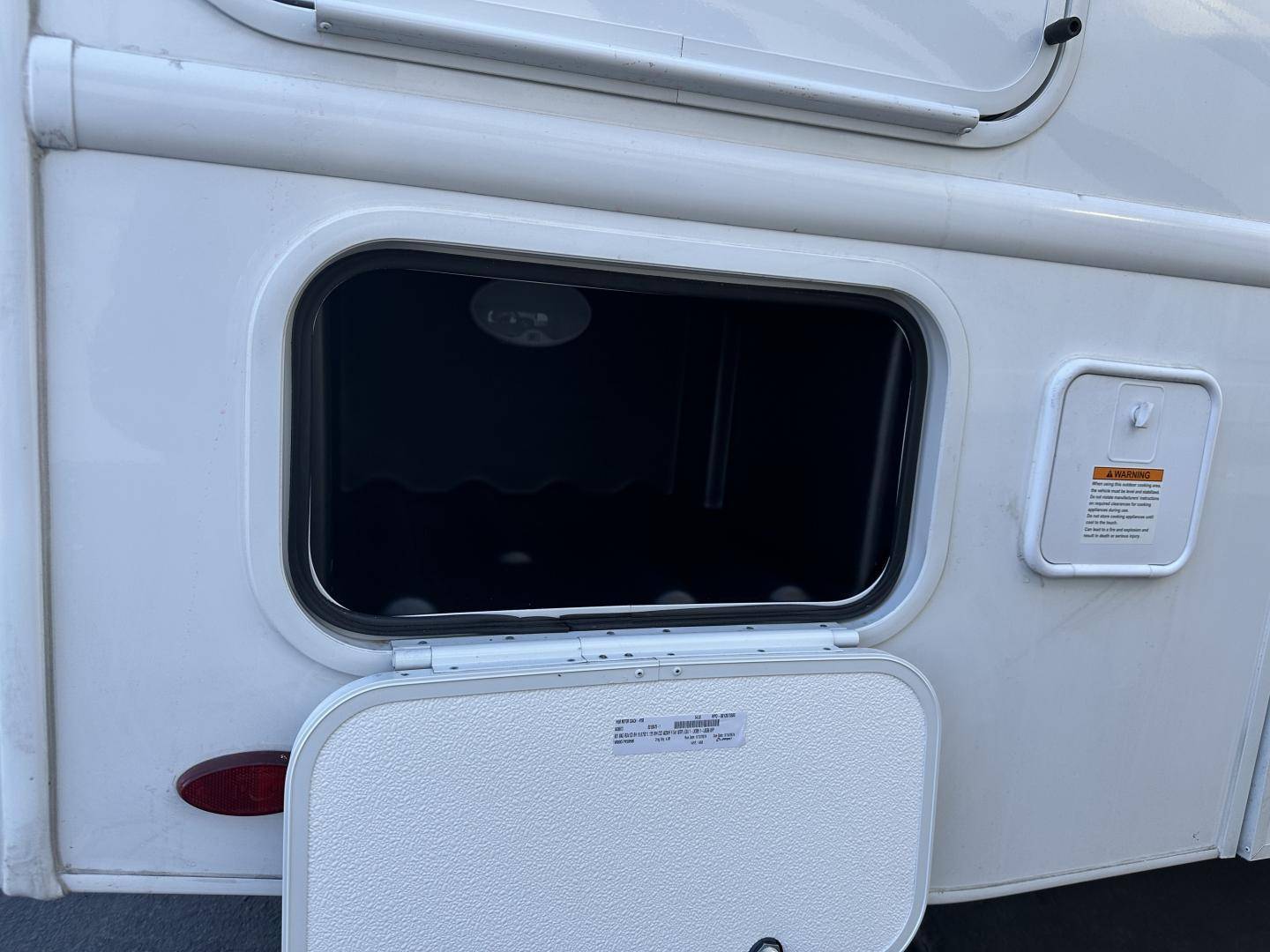 2025 Thor Motor Coach 2025 Thor Motor Coach Chateau - thumbnail 15