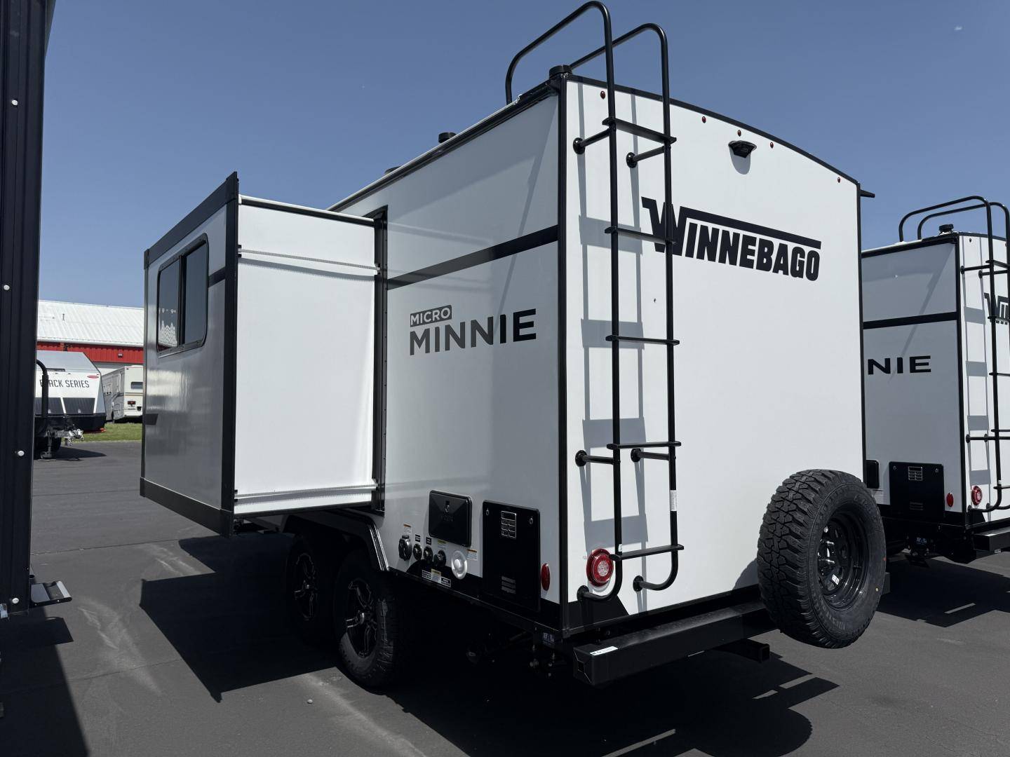 2025 Winnebago 2025 Winnebago Micro Minnie - thumbnail 4