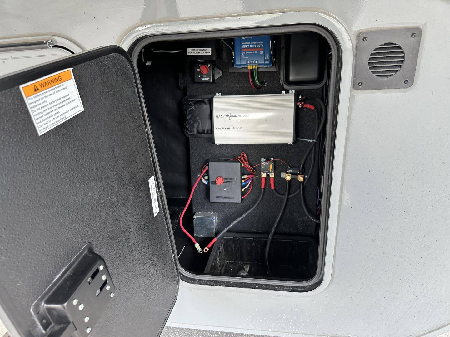 2025 Keystone RV 2025 Keystone RV Montana - thumbnail 8