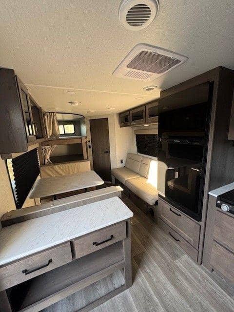 2024 Grand Design 2024 Grand Design Transcend - thumbnail 7