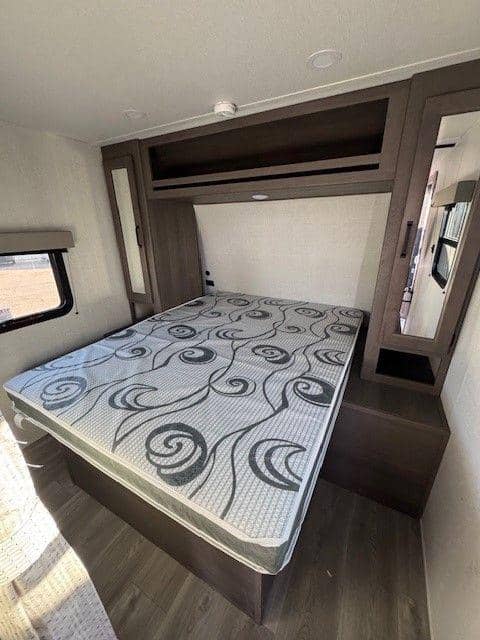 2024 Grand Design 2024 Grand Design Transcend - thumbnail 9