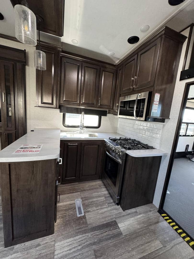 2022 Keystone RV 2022 Keystone RV Voltage - thumbnail 9