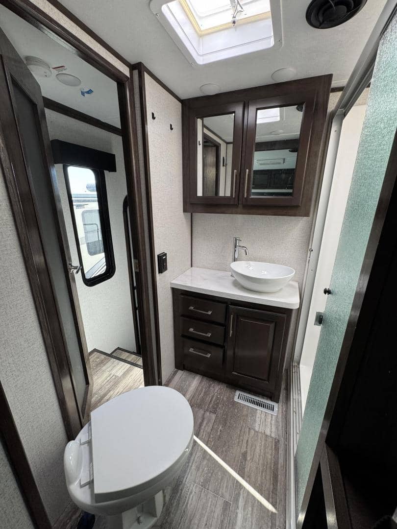 2022 Keystone RV 2022 Keystone RV Voltage - thumbnail 14