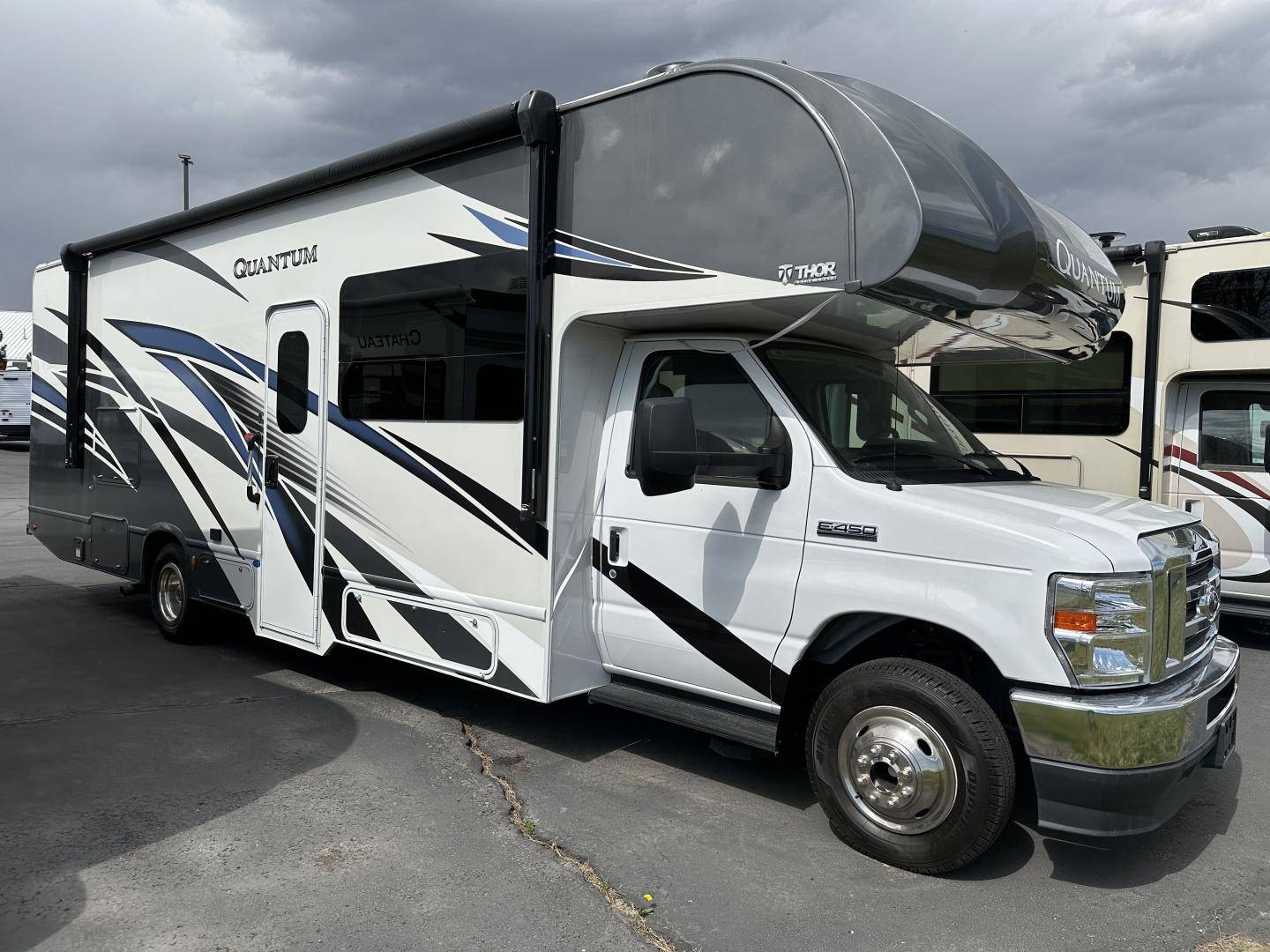 2023 Thor Motor Coach 2023 Thor Motor Coach Quantum - thumbnail 4