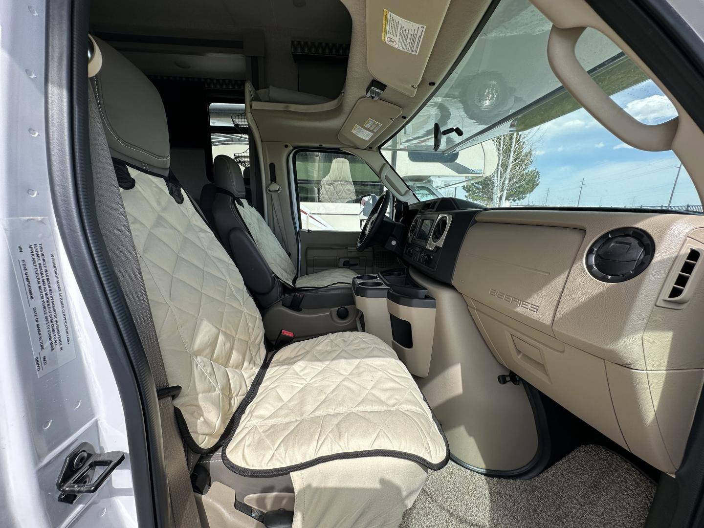 2023 Thor Motor Coach 2023 Thor Motor Coach Quantum - thumbnail 6