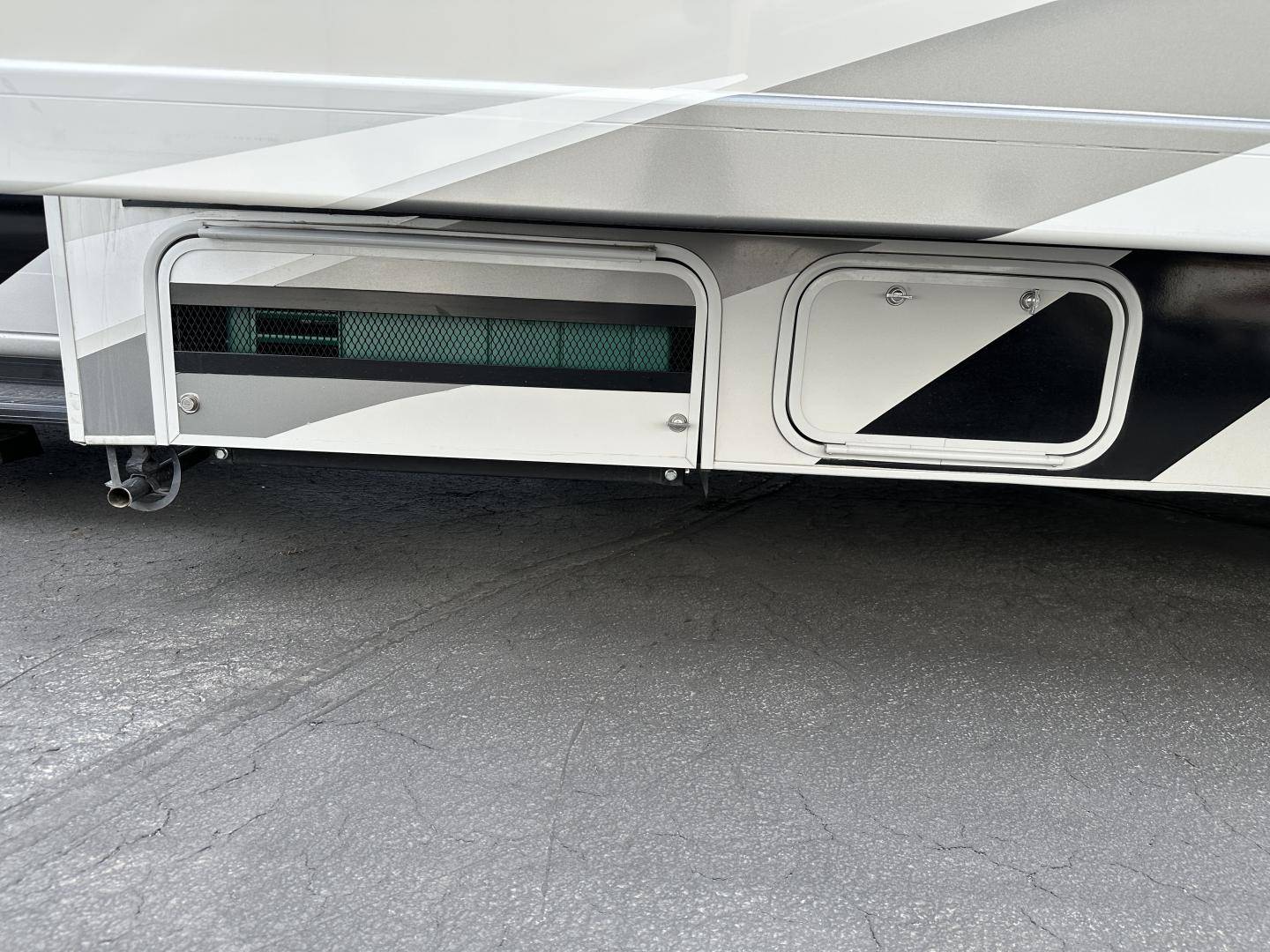 2023 Thor Motor Coach 2023 Thor Motor Coach Quantum - thumbnail 10