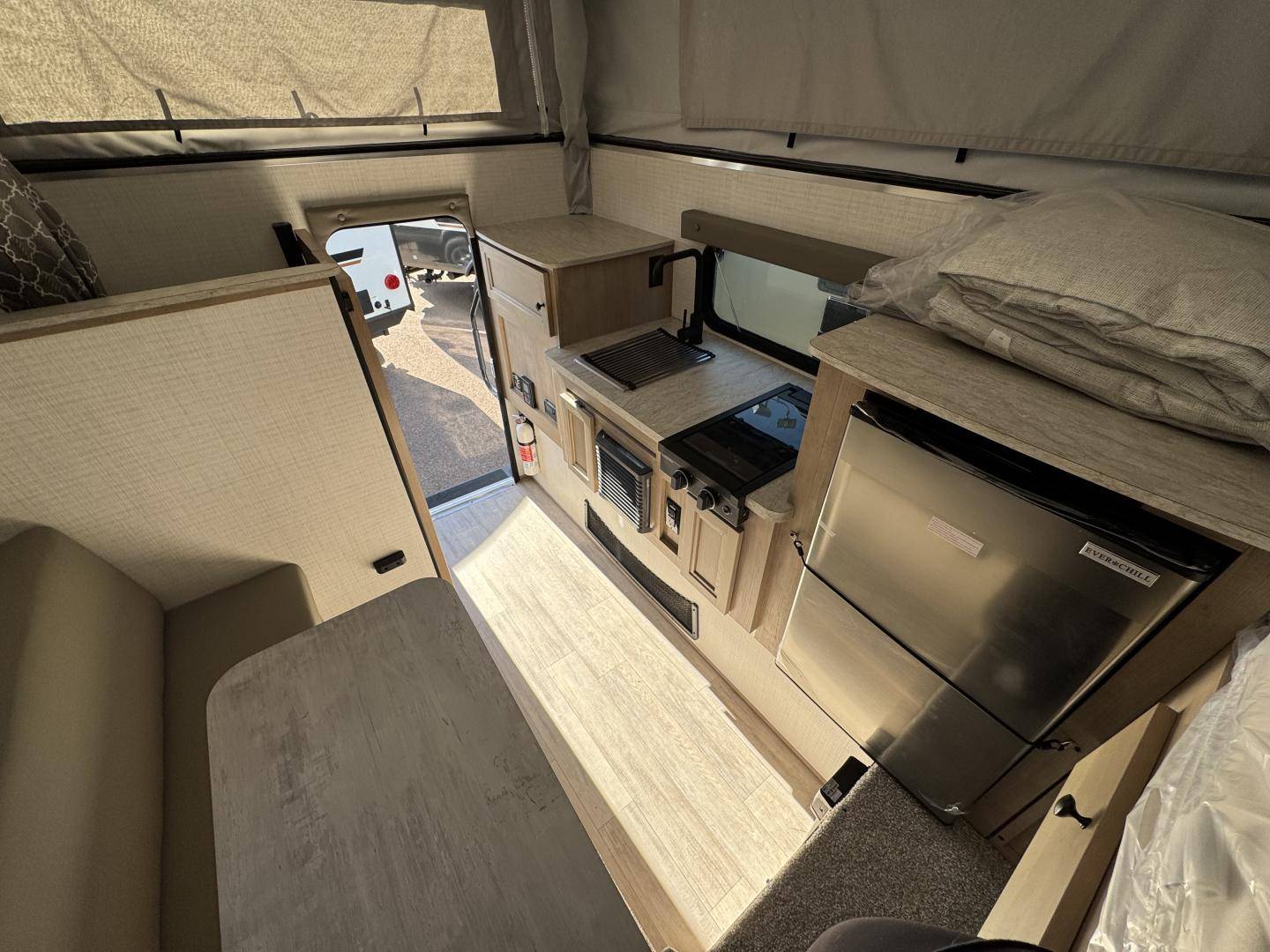 2025 Palomino 2025 Palomino BackPack - thumbnail 6