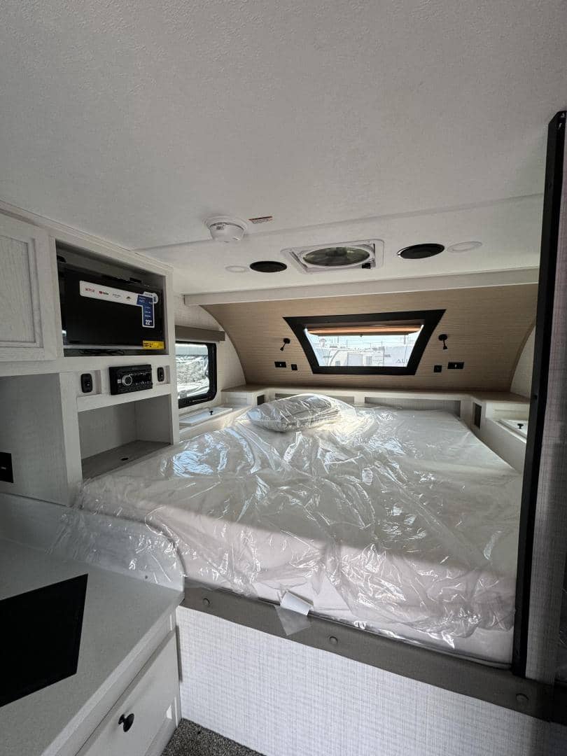 2025 Palomino 2025 Palomino Backpack Truck - thumbnail 10