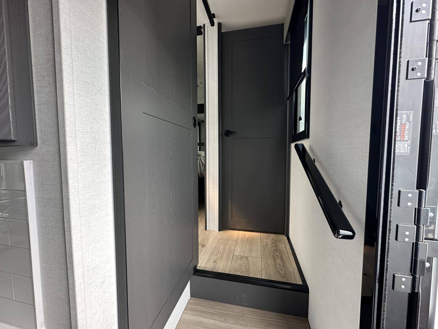 2025 Alliance RV 2025 Alliance RV Valor - thumbnail 15