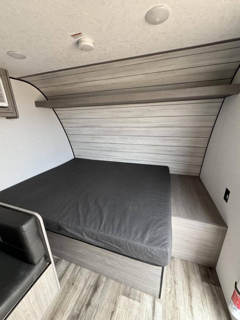 2024 Dutchmen 2024 Dutchmen Coleman - thumbnail 6