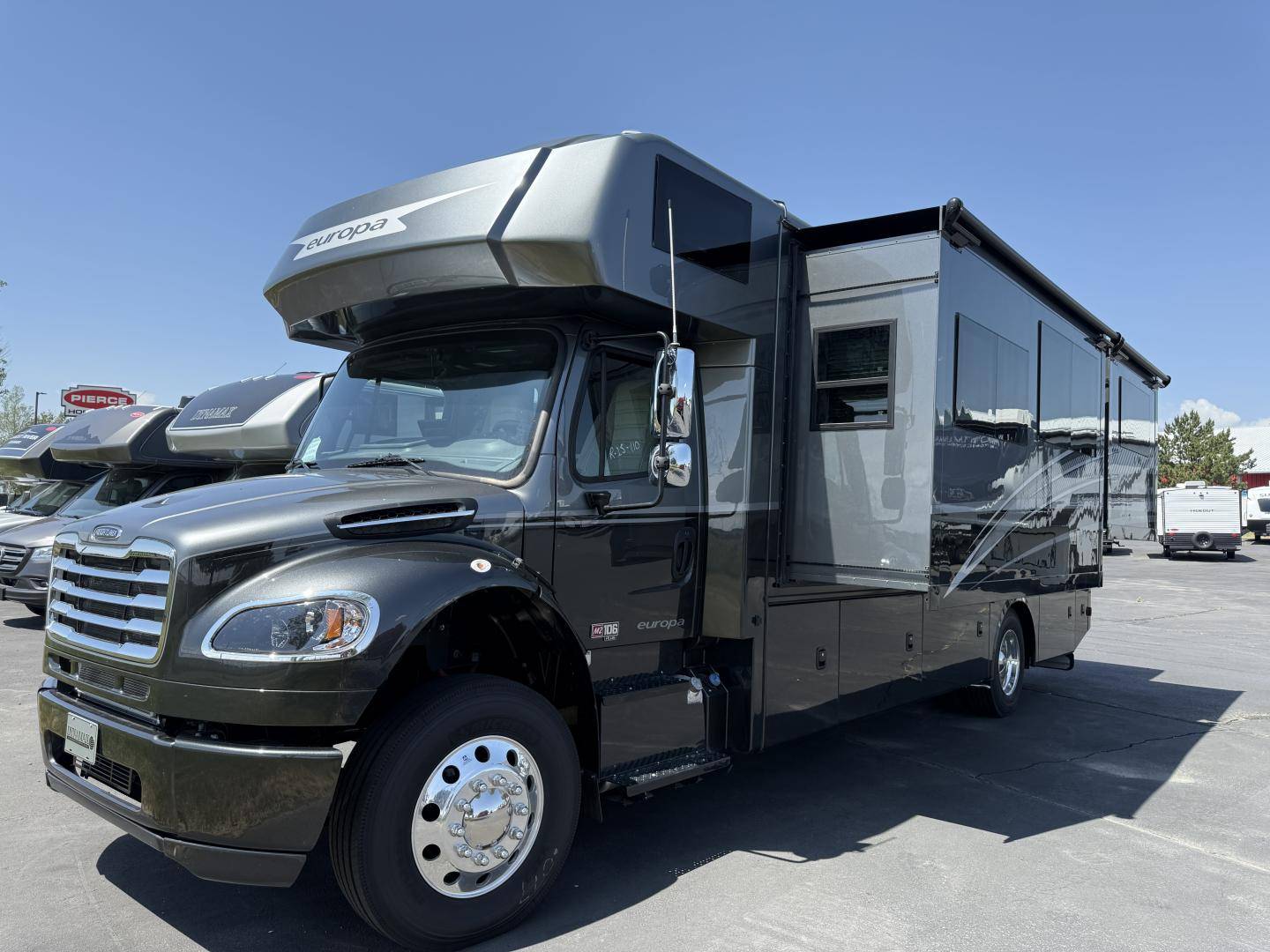 2026 Dynamax 2026 Dynamax Europa - thumbnail 1