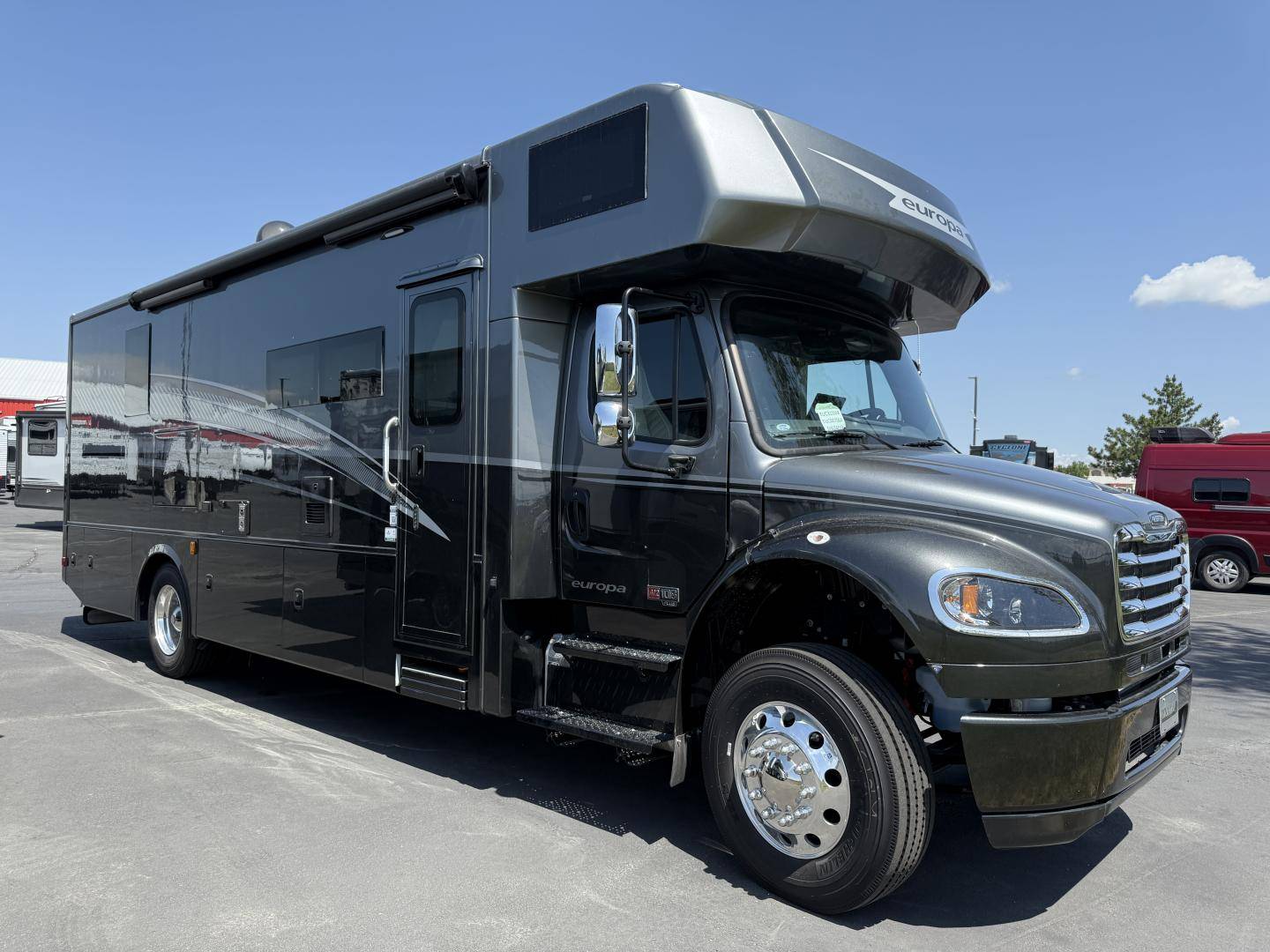 2026 Dynamax 2026 Dynamax Europa - thumbnail 3