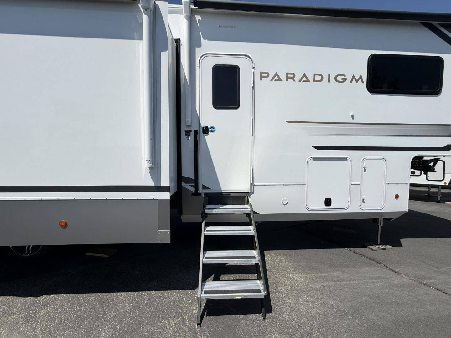 2026 Alliance RV 2026 Alliance RV Paradigm - thumbnail 15