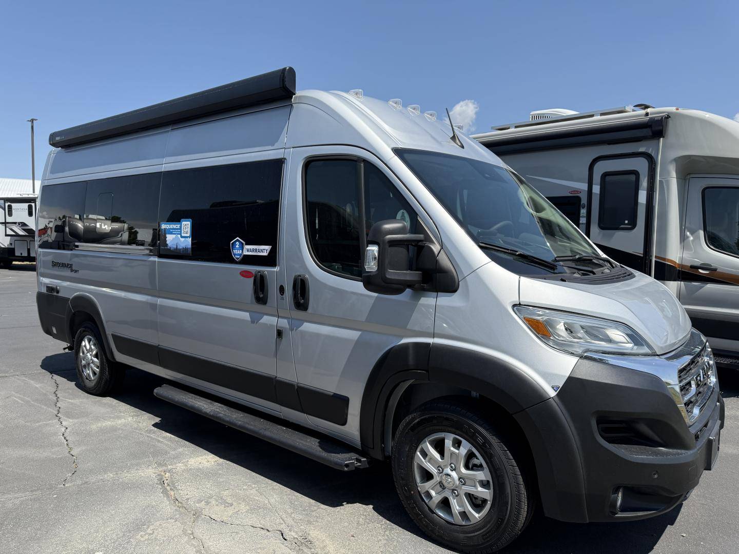 2026 Thor Motor Coach 2026 Thor Motor Coach Sequence - thumbnail 3