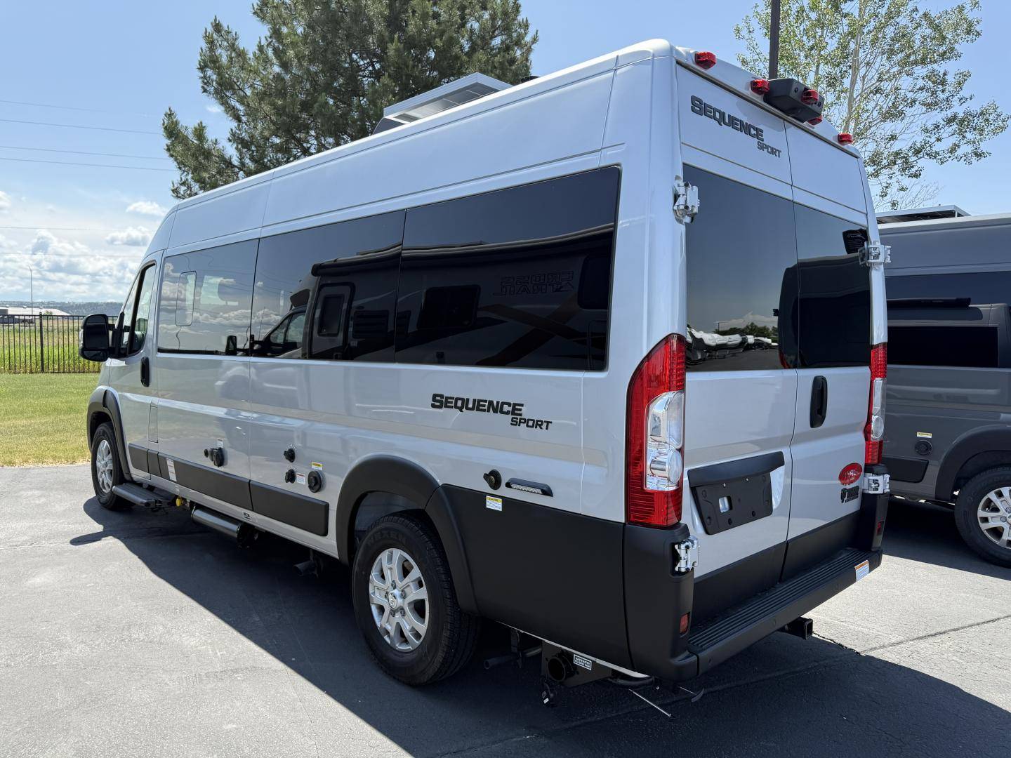 2026 Thor Motor Coach 2026 Thor Motor Coach Sequence - thumbnail 5