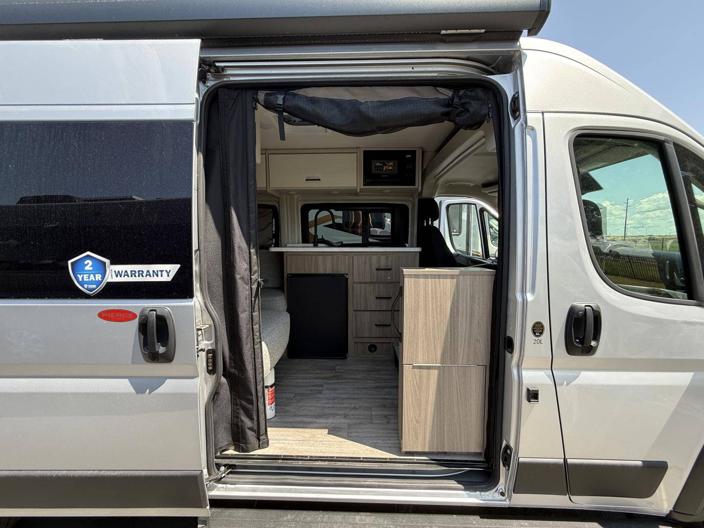 2026 Thor Motor Coach 2026 Thor Motor Coach Sequence - thumbnail 12