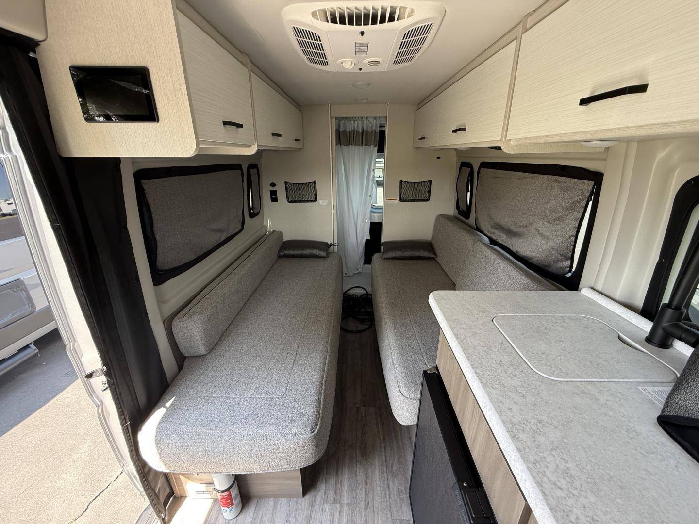 2026 Thor Motor Coach 2026 Thor Motor Coach Sequence - thumbnail 15