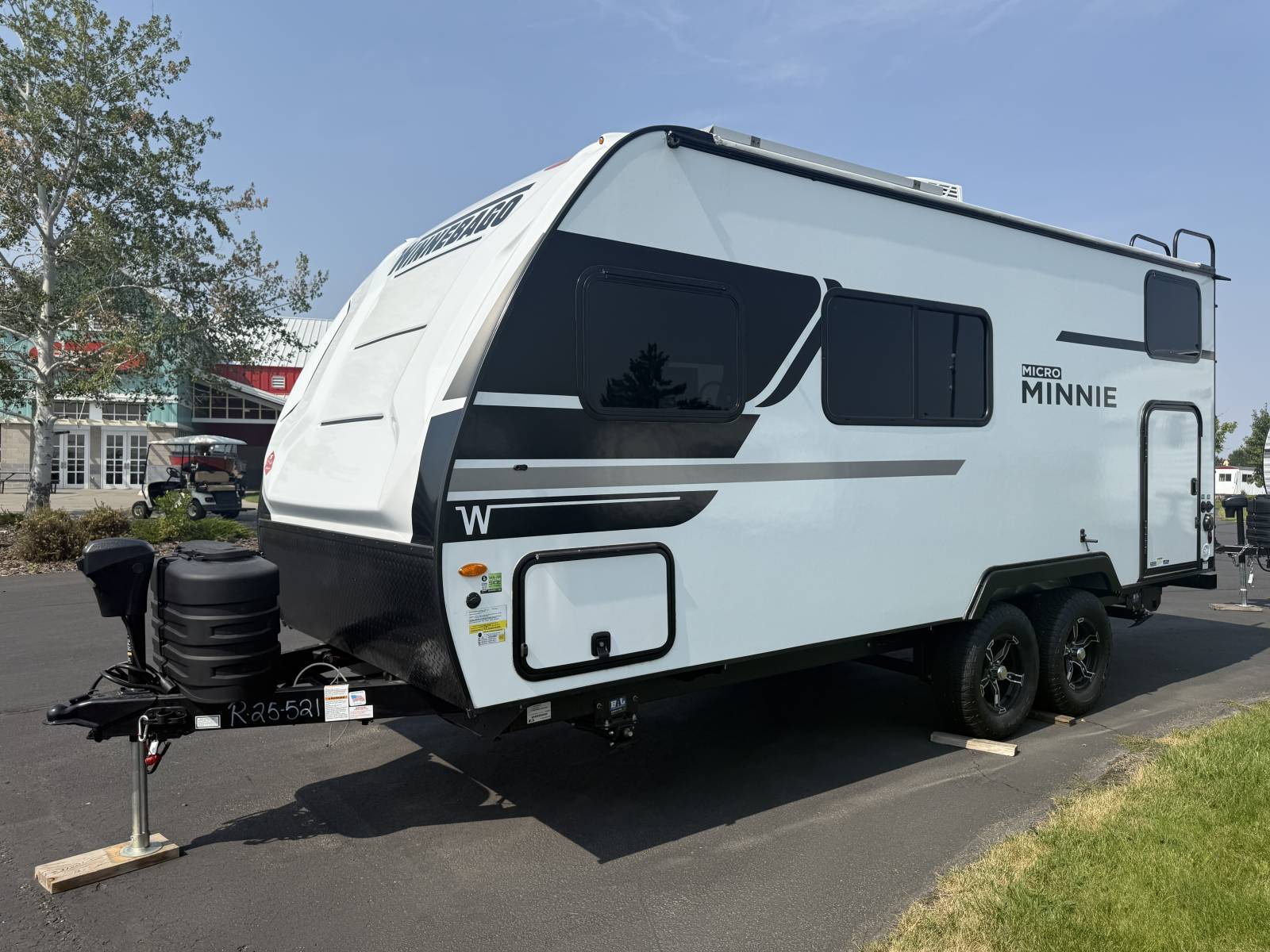 2025 Winnebago 2025 Winnebago Micro - thumbnail 5